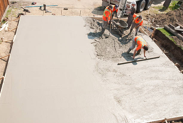 Best Concrete Retaining Walls in Jones Valley, CA